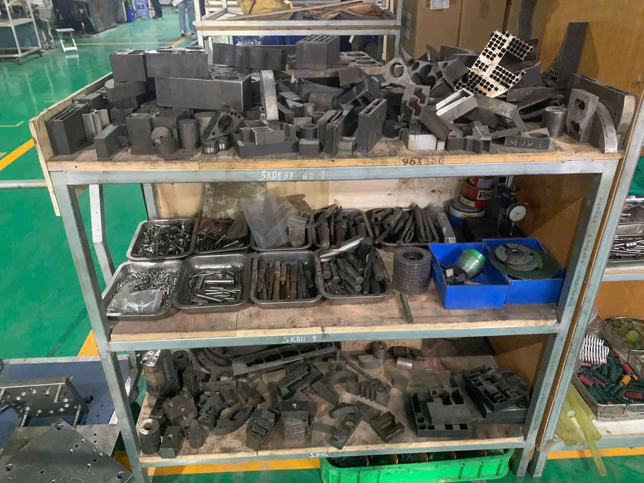Tool rack.jpg